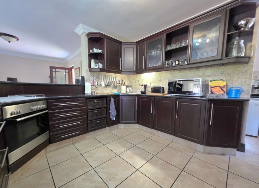 3 Bedroom Property for Sale in Crestholme KwaZulu-Natal