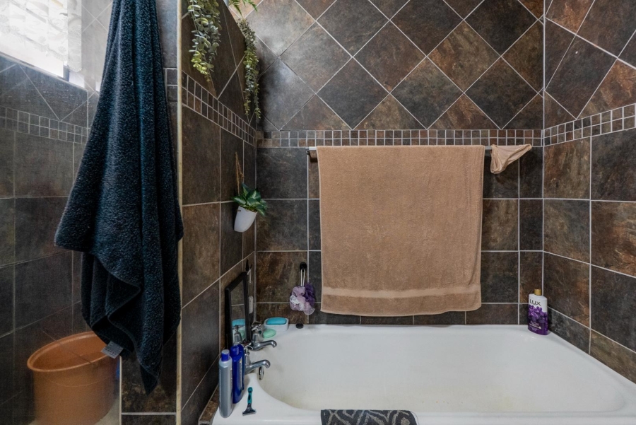 3 Bedroom Property for Sale in Amanzimtoti KwaZulu-Natal