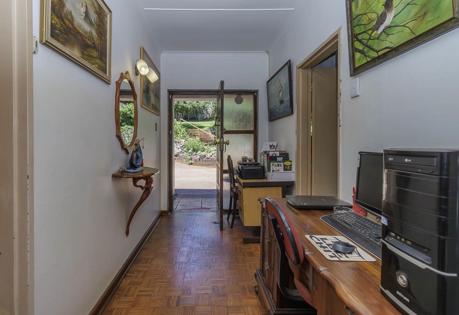 4 Bedroom Property for Sale in Kloof KwaZulu-Natal