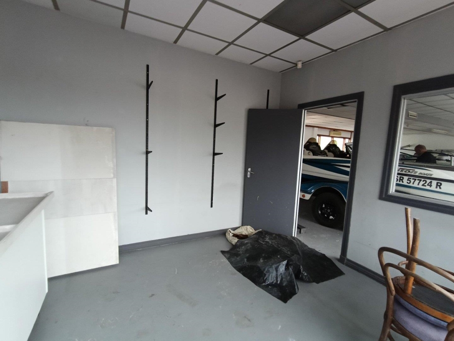 To Let commercial Property for Rent in New Germany KwaZulu-Natal