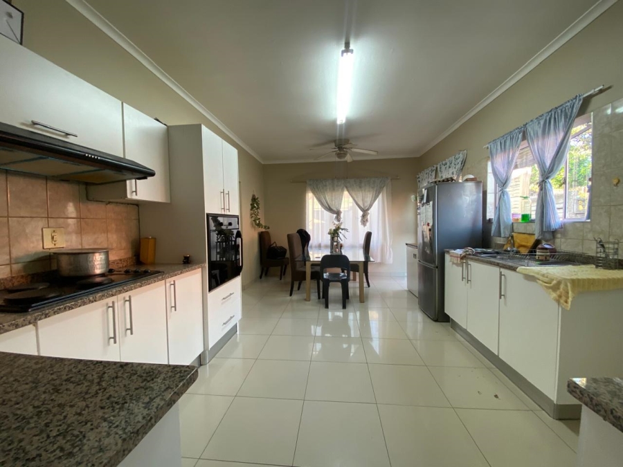 4 Bedroom Property for Sale in Woodlands KwaZulu-Natal