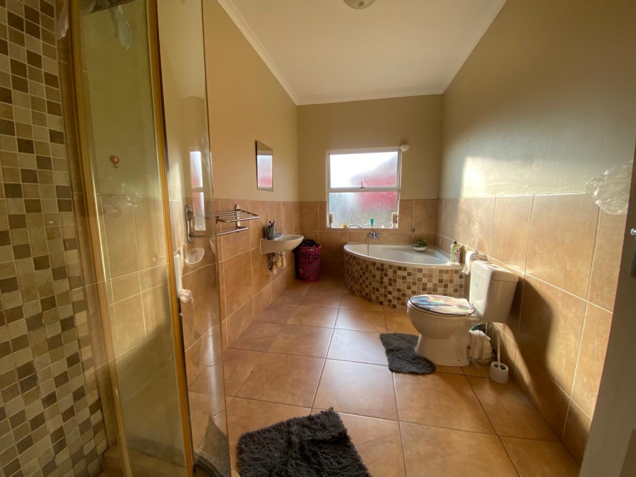 4 Bedroom Property for Sale in Woodlands KwaZulu-Natal