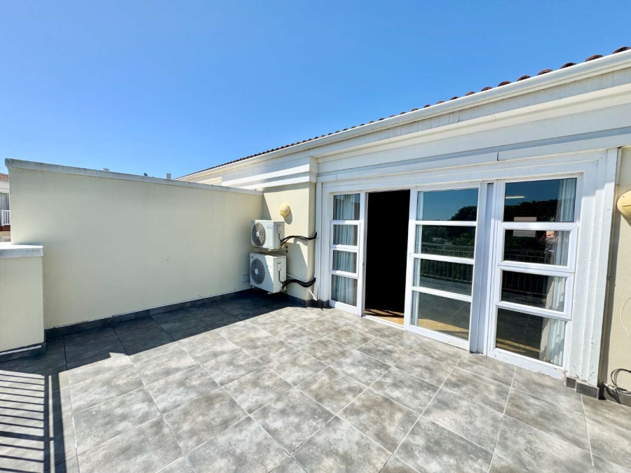 2 Bedroom Property for Sale in La Lucia KwaZulu-Natal