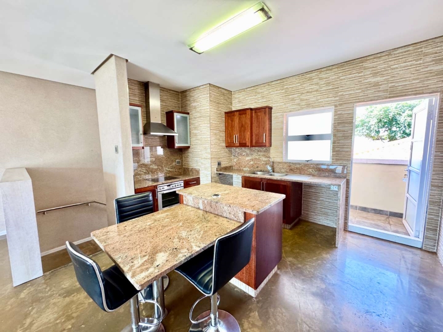 2 Bedroom Property for Sale in La Lucia KwaZulu-Natal