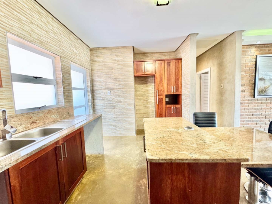 2 Bedroom Property for Sale in La Lucia KwaZulu-Natal