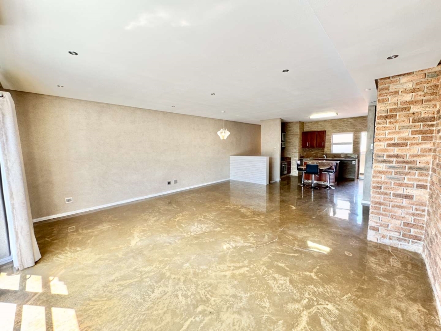 2 Bedroom Property for Sale in La Lucia KwaZulu-Natal