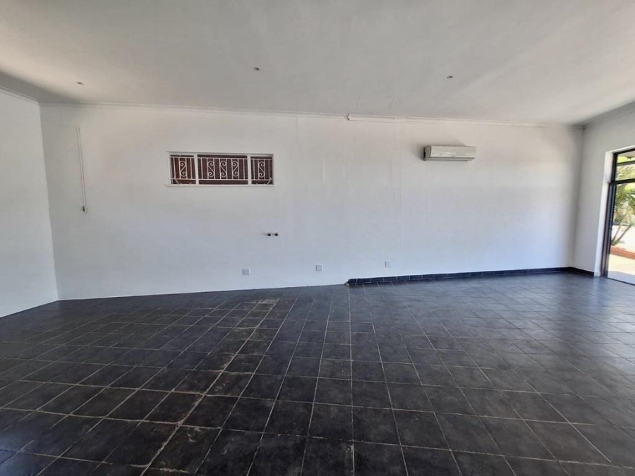 To Let commercial Property for Rent in Glen Ashley KwaZulu-Natal