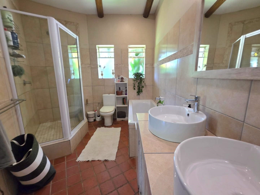 4 Bedroom Property for Sale in Assagay KwaZulu-Natal