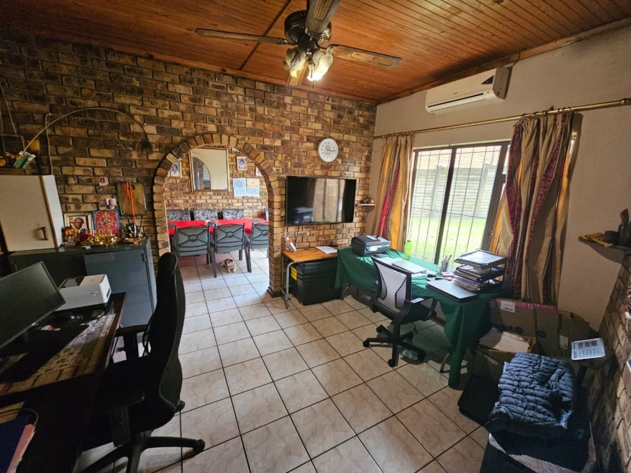 3 Bedroom Property for Sale in Birdswood KwaZulu-Natal