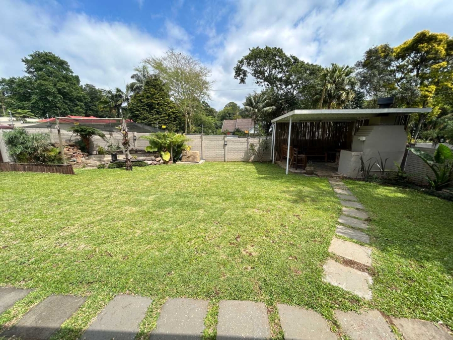 To Let 3 Bedroom Property for Rent in Kloof KwaZulu-Natal