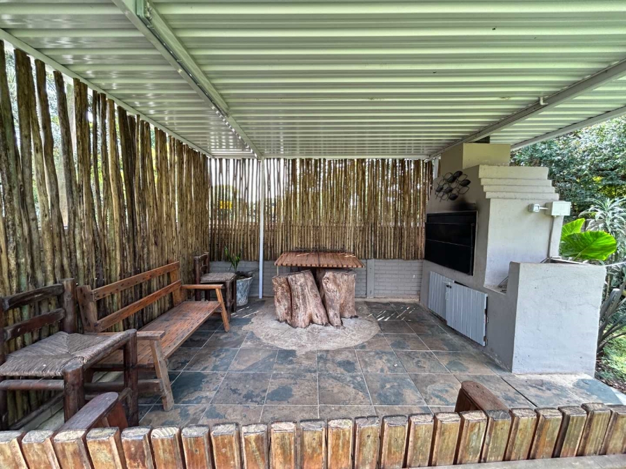 To Let 3 Bedroom Property for Rent in Kloof KwaZulu-Natal