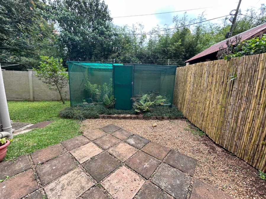 To Let 3 Bedroom Property for Rent in Kloof KwaZulu-Natal