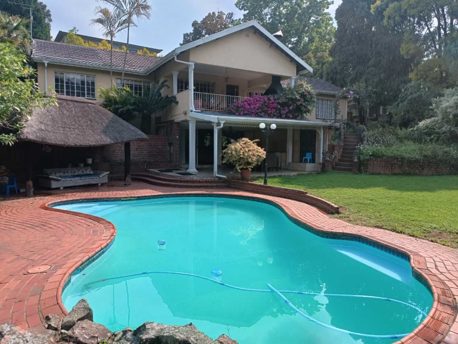 5 Bedroom Property for Sale in Montrose KwaZulu-Natal