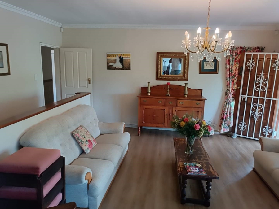 5 Bedroom Property for Sale in Montrose KwaZulu-Natal