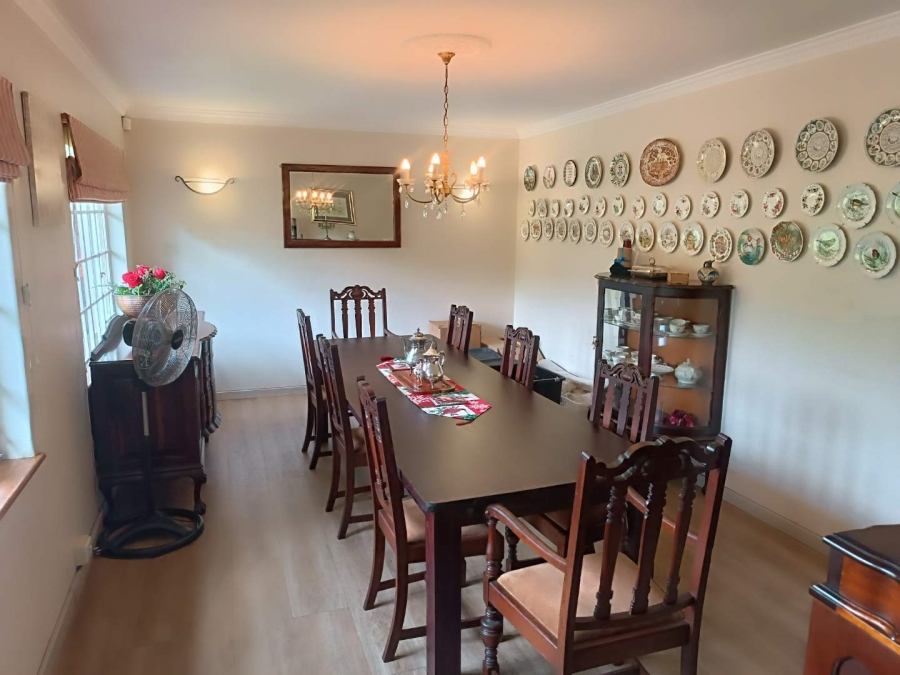 5 Bedroom Property for Sale in Montrose KwaZulu-Natal