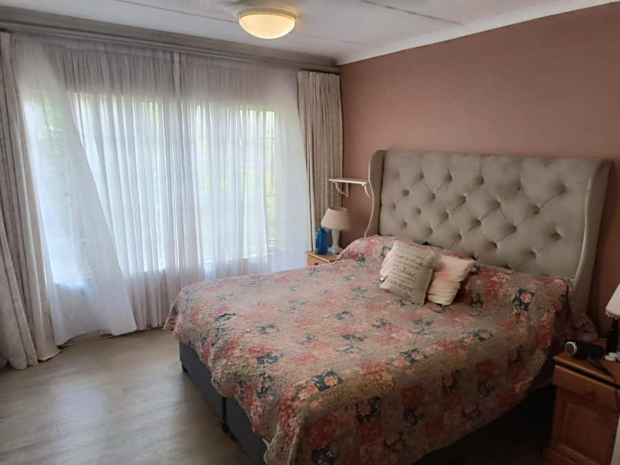 5 Bedroom Property for Sale in Montrose KwaZulu-Natal