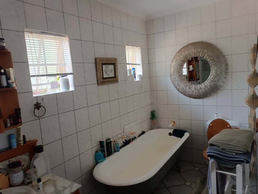 5 Bedroom Property for Sale in Montrose KwaZulu-Natal