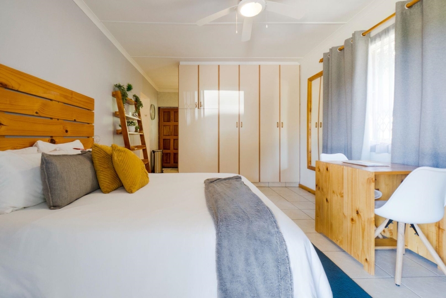 4 Bedroom Property for Sale in Amanzimtoti KwaZulu-Natal