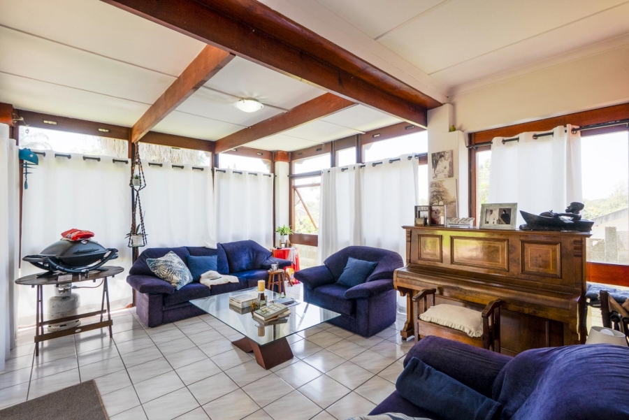 4 Bedroom Property for Sale in Amanzimtoti KwaZulu-Natal