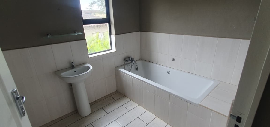 To Let 3 Bedroom Property for Rent in Empangeni KwaZulu-Natal
