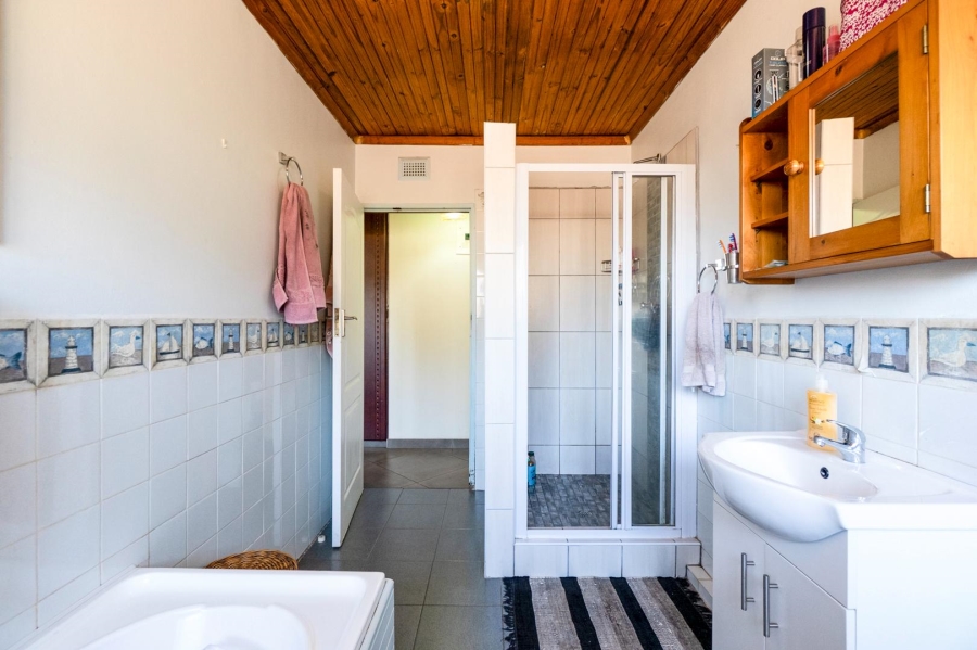 4 Bedroom Property for Sale in Amanzimtoti KwaZulu-Natal