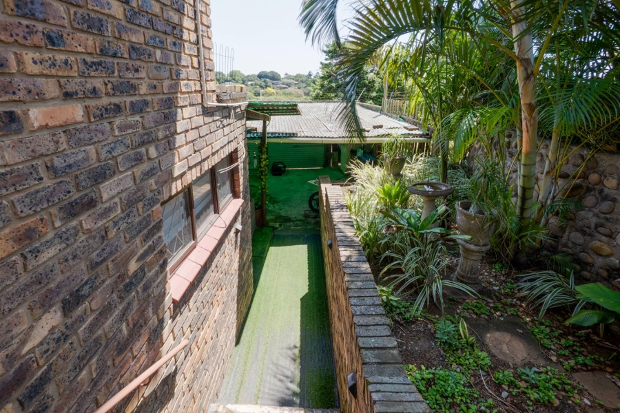 4 Bedroom Property for Sale in Amanzimtoti KwaZulu-Natal