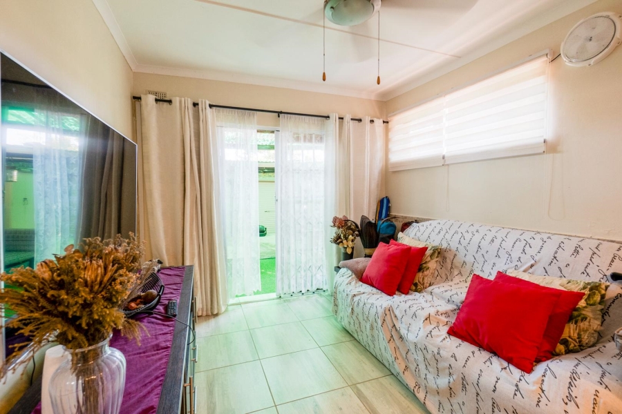 4 Bedroom Property for Sale in Amanzimtoti KwaZulu-Natal