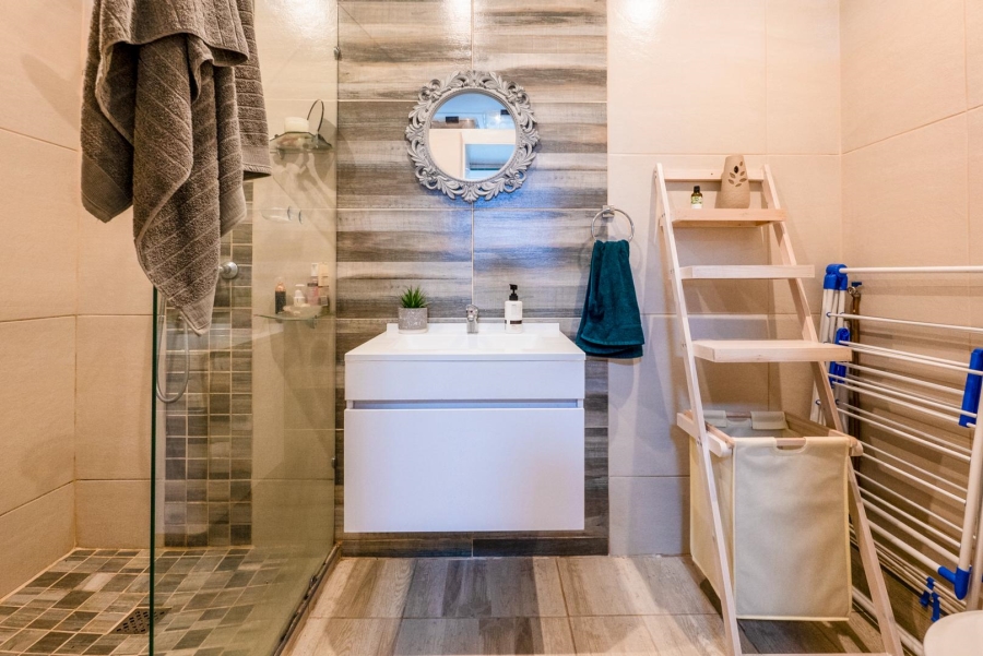 4 Bedroom Property for Sale in Amanzimtoti KwaZulu-Natal