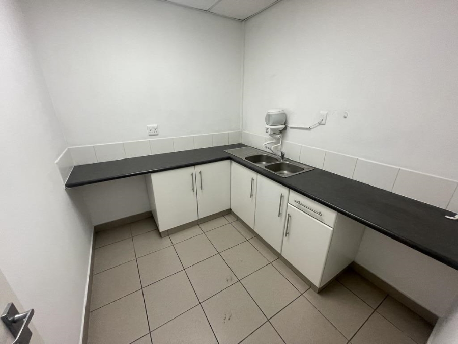 To Let commercial Property for Rent in Mount Edgecombe KwaZulu-Natal