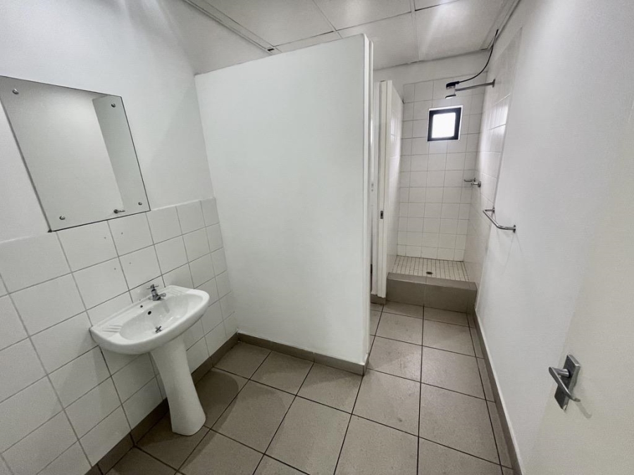 To Let commercial Property for Rent in Mount Edgecombe KwaZulu-Natal