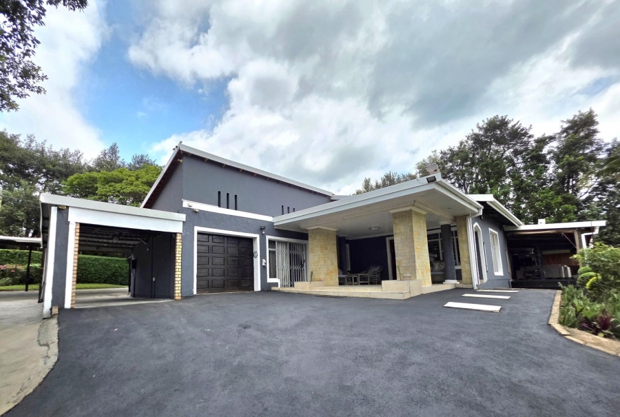 3 Bedroom Property for Sale in Kloof KwaZulu-Natal