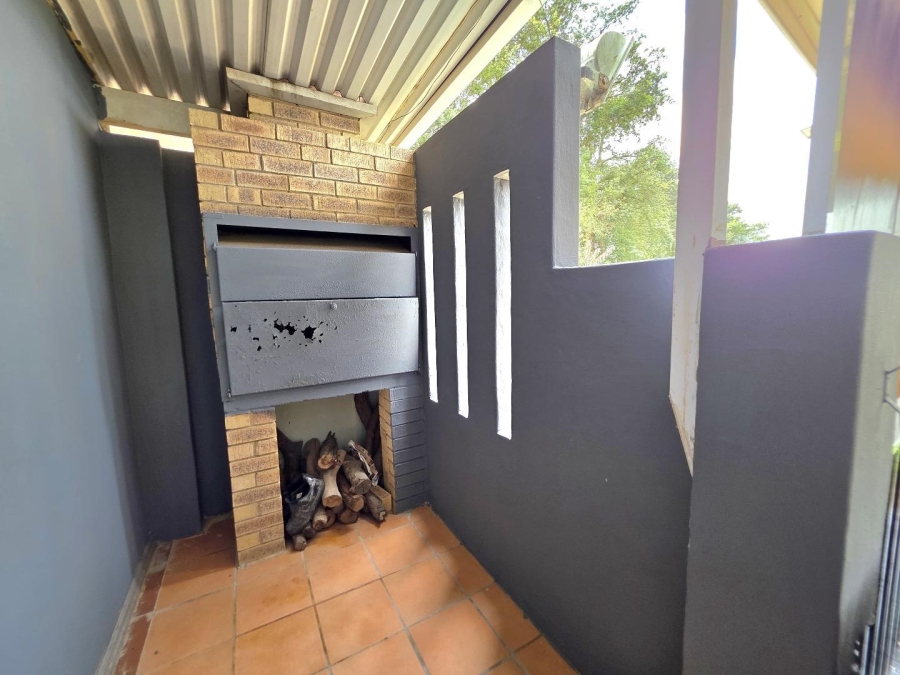 3 Bedroom Property for Sale in Kloof KwaZulu-Natal