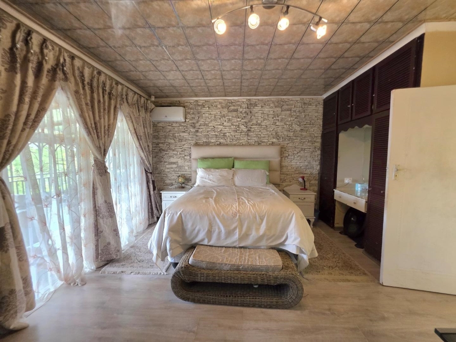 3 Bedroom Property for Sale in Kloof KwaZulu-Natal