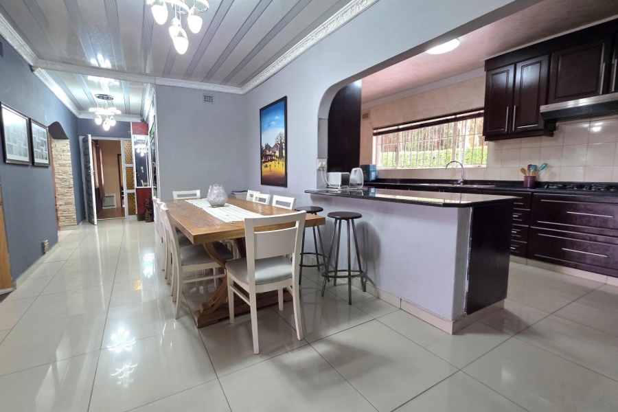 3 Bedroom Property for Sale in Kloof KwaZulu-Natal