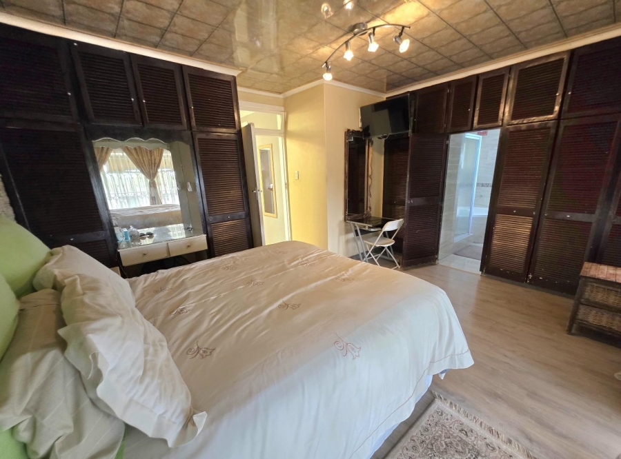 3 Bedroom Property for Sale in Kloof KwaZulu-Natal