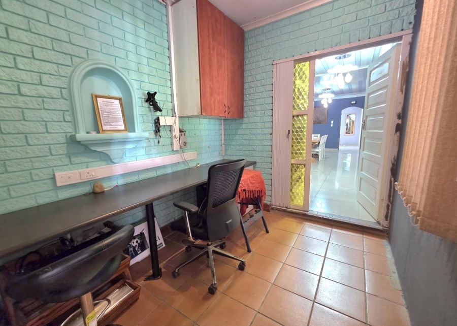 3 Bedroom Property for Sale in Kloof KwaZulu-Natal