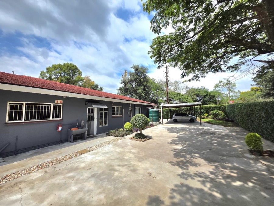 3 Bedroom Property for Sale in Kloof KwaZulu-Natal