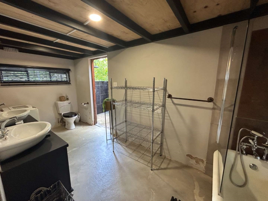 To Let 2 Bedroom Property for Rent in Crestholme KwaZulu-Natal