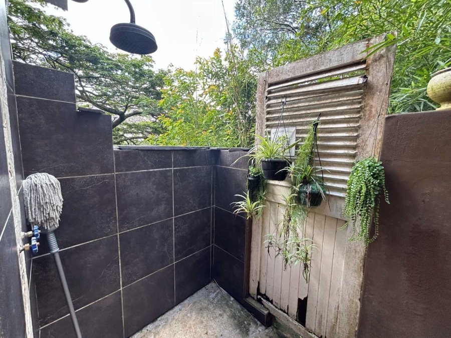 To Let 2 Bedroom Property for Rent in Crestholme KwaZulu-Natal