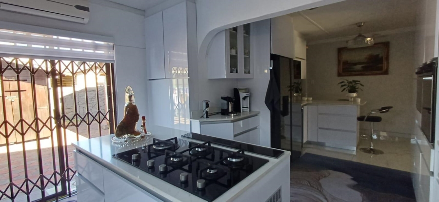 3 Bedroom Property for Sale in Brackenham KwaZulu-Natal