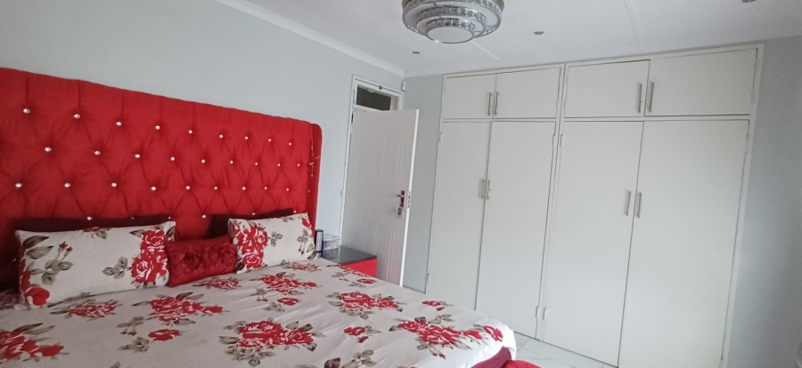 3 Bedroom Property for Sale in Brackenham KwaZulu-Natal