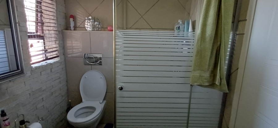 3 Bedroom Property for Sale in Brackenham KwaZulu-Natal