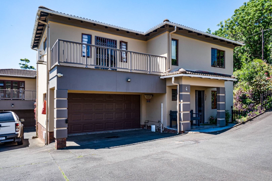 3 Bedroom Property for Sale in Amanzimtoti KwaZulu-Natal