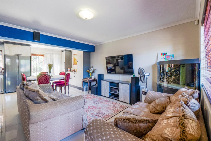 3 Bedroom Property for Sale in Amanzimtoti KwaZulu-Natal