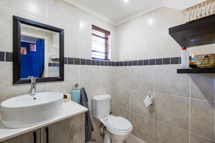 3 Bedroom Property for Sale in Amanzimtoti KwaZulu-Natal