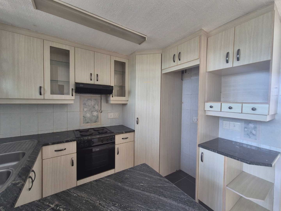 2 Bedroom Property for Sale in Amanzimtoti KwaZulu-Natal