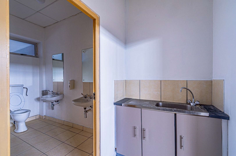 To Let commercial Property for Rent in Hillcrest KwaZulu-Natal