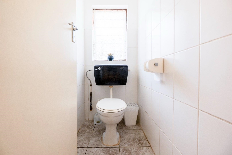 2 Bedroom Property for Sale in Amanzimtoti KwaZulu-Natal