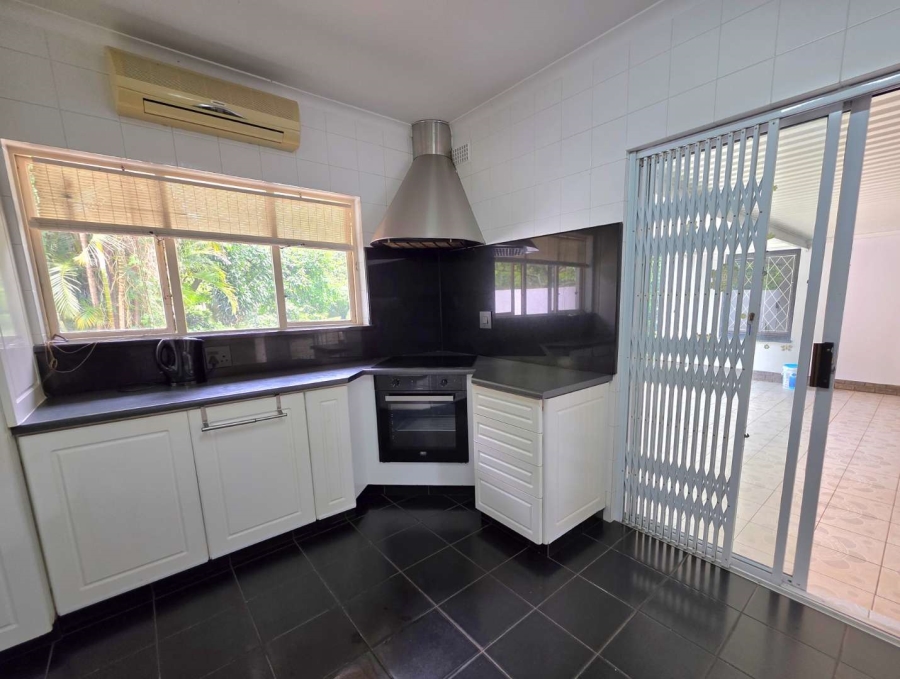 4 Bedroom Property for Sale in Kloof KwaZulu-Natal