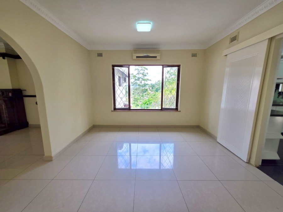 4 Bedroom Property for Sale in Kloof KwaZulu-Natal